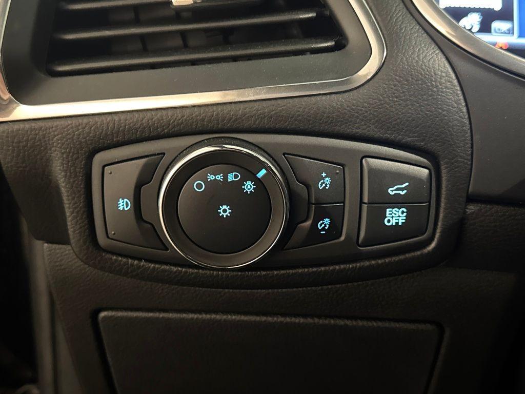 used 2021 Ford Edge car, priced at $25,900