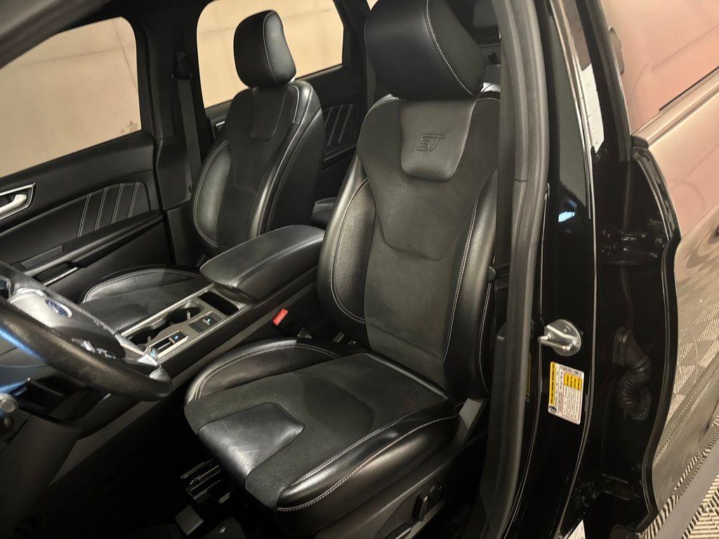 used 2021 Ford Edge car, priced at $25,900