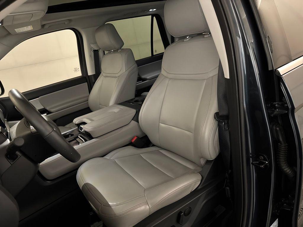 used 2025 Ford Expedition car, priced at $56,600