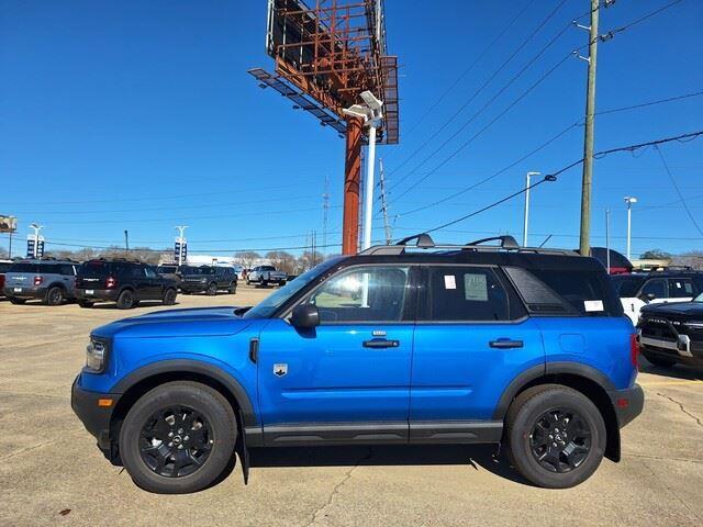 new 2025 Ford Bronco Sport car, priced at $34,305