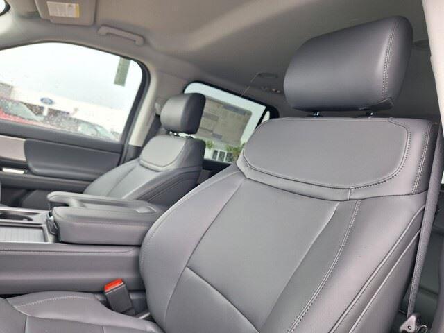 new 2026 Ford Expedition car, priced at $70,256