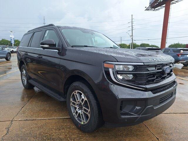 new 2026 Ford Expedition car, priced at $70,256