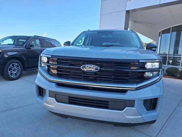 new 2025 Ford Expedition Max car, priced at $81,245