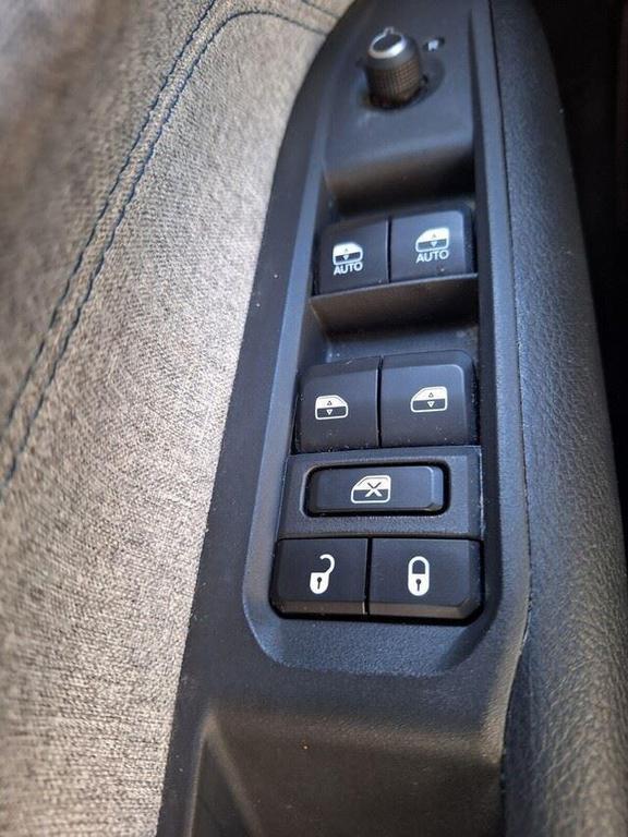 used 2023 Jeep Compass car, priced at $19,715