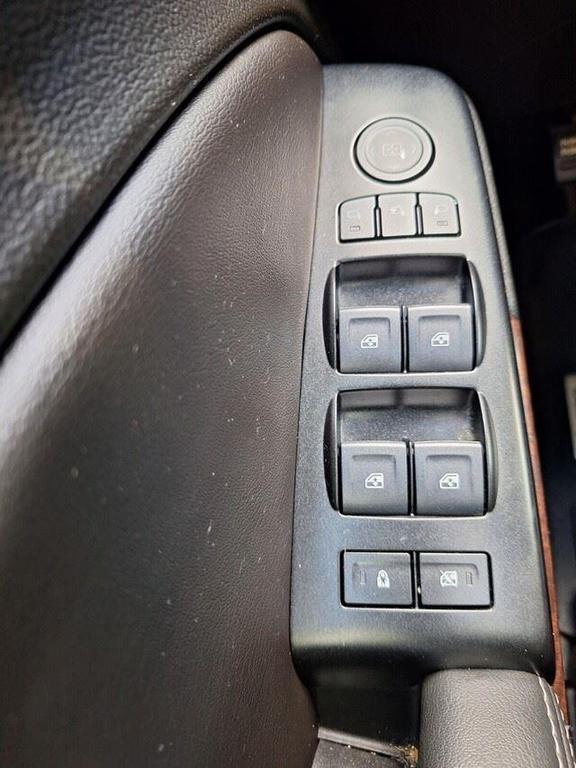 used 2019 GMC Yukon XL car, priced at $22,995