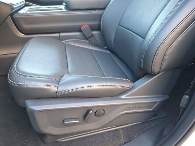 new 2025 Ford Expedition car, priced at $81,730