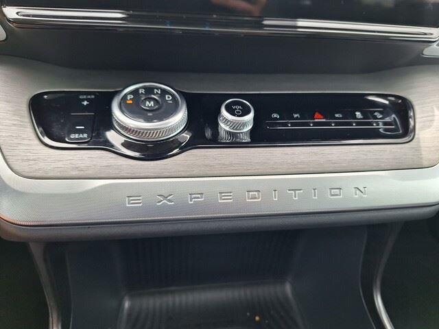 used 2025 Ford Expedition car, priced at $70,334