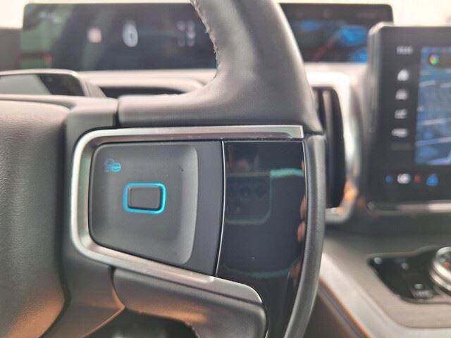 used 2025 Ford Expedition car, priced at $70,334
