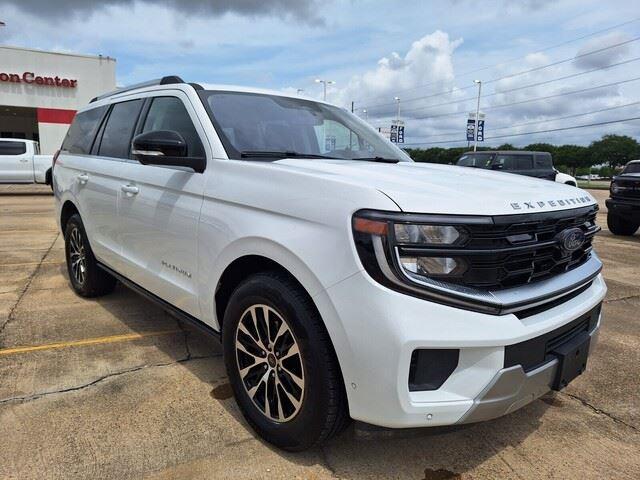 used 2025 Ford Expedition car, priced at $70,334