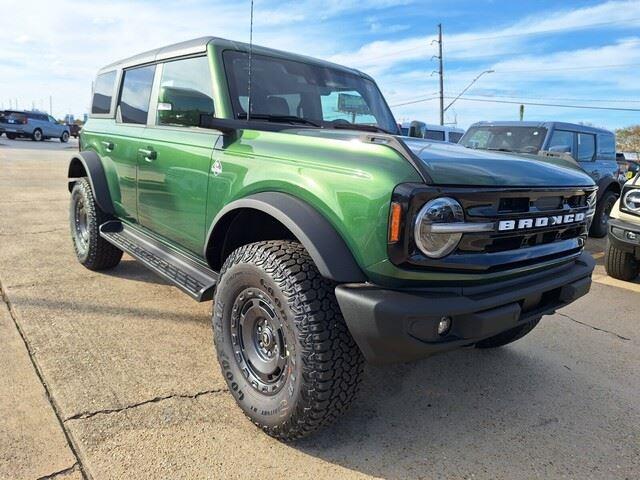 new 2025 Ford Bronco car, priced at $55,820
