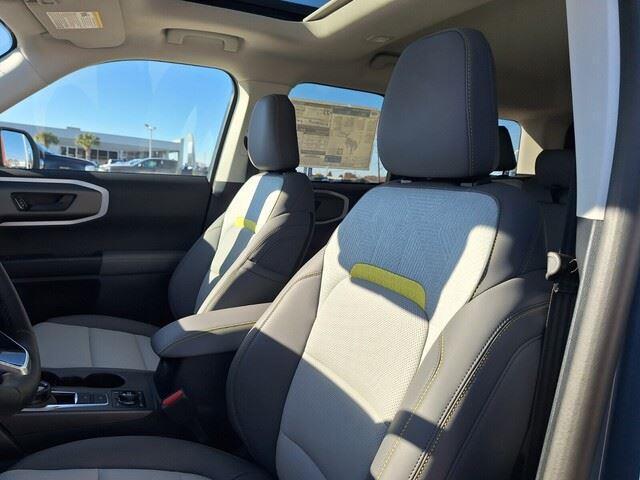 new 2025 Ford Bronco Sport car, priced at $43,580
