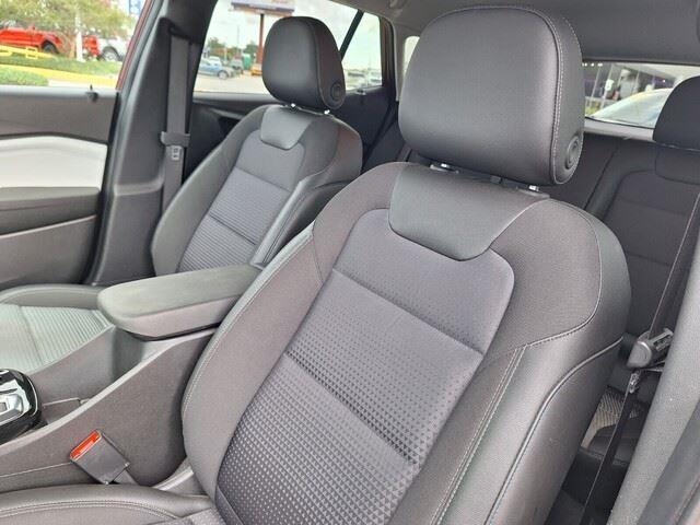 used 2025 Chevrolet Trax car, priced at $23,224