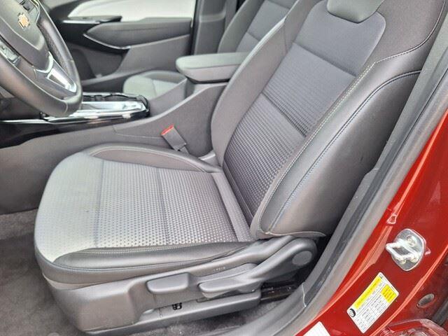 used 2025 Chevrolet Trax car, priced at $23,224