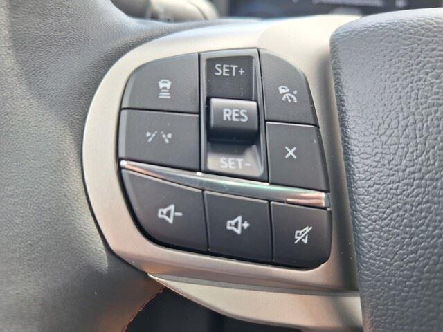 new 2025 Ford Explorer car, priced at $40,865