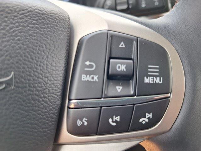 new 2025 Ford Explorer car, priced at $40,865