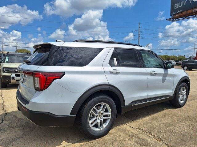 new 2025 Ford Explorer car, priced at $40,865