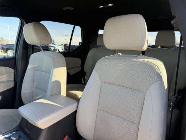 used 2023 Chevrolet Traverse car, priced at $21,995