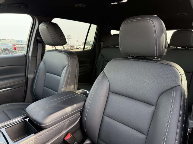 used 2025 Chevrolet Traverse car, priced at $36,995