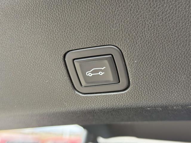 used 2023 Chevrolet Suburban car, priced at $52,995