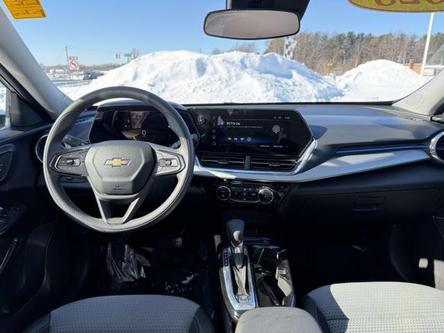 used 2025 Chevrolet Trax car, priced at $21,995