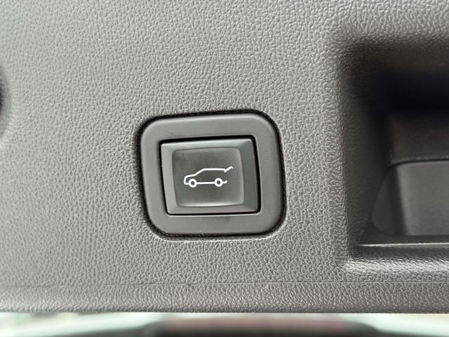 used 2023 Chevrolet Equinox car, priced at $24,995