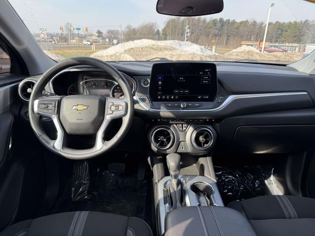 used 2025 Chevrolet Blazer car, priced at $30,995