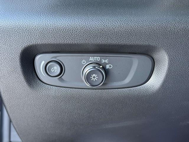 used 2022 Chevrolet Traverse car, priced at $26,995