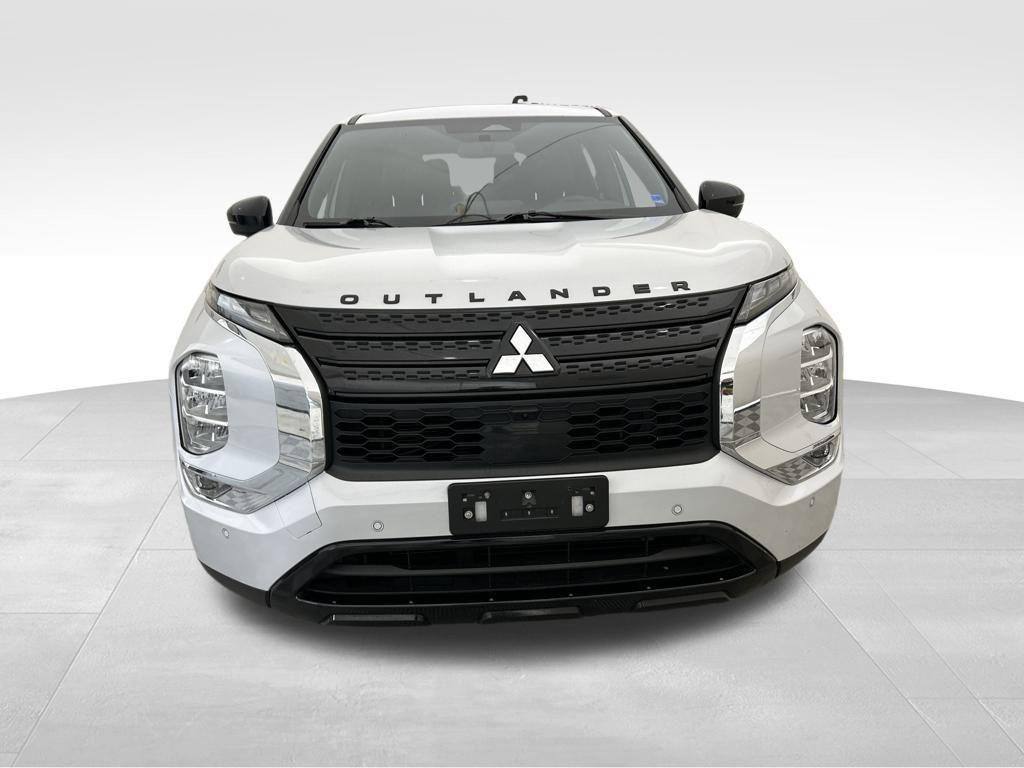 used 2024 Mitsubishi Outlander car, priced at $21,627