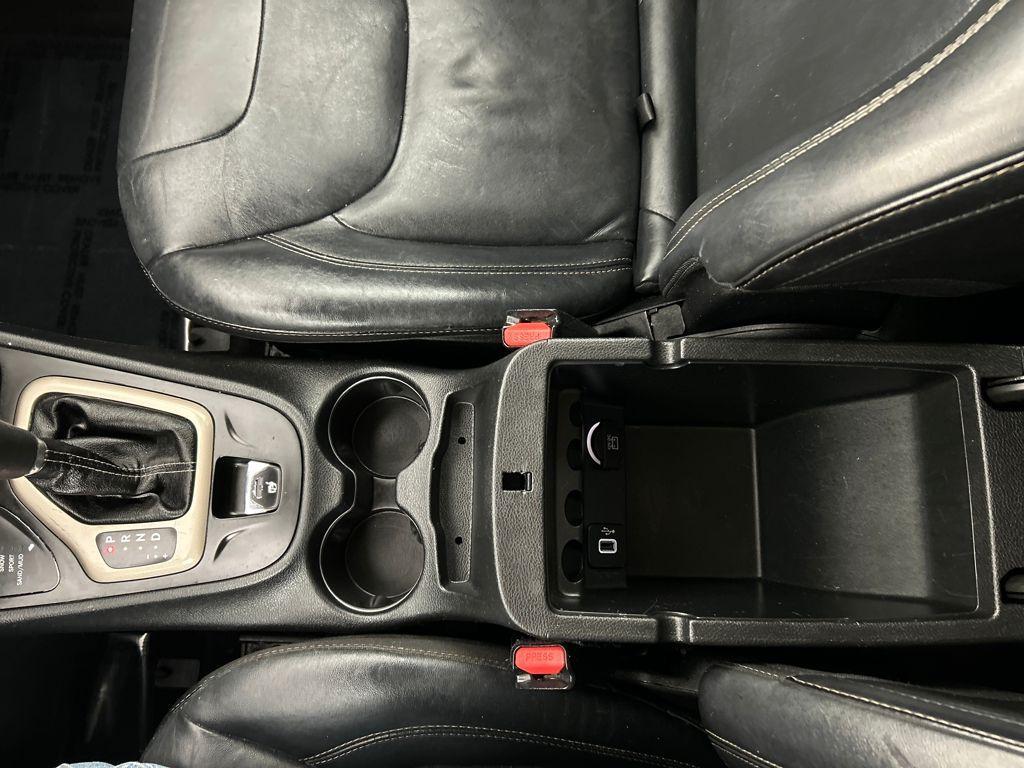 used 2016 Jeep Cherokee car, priced at $5,801