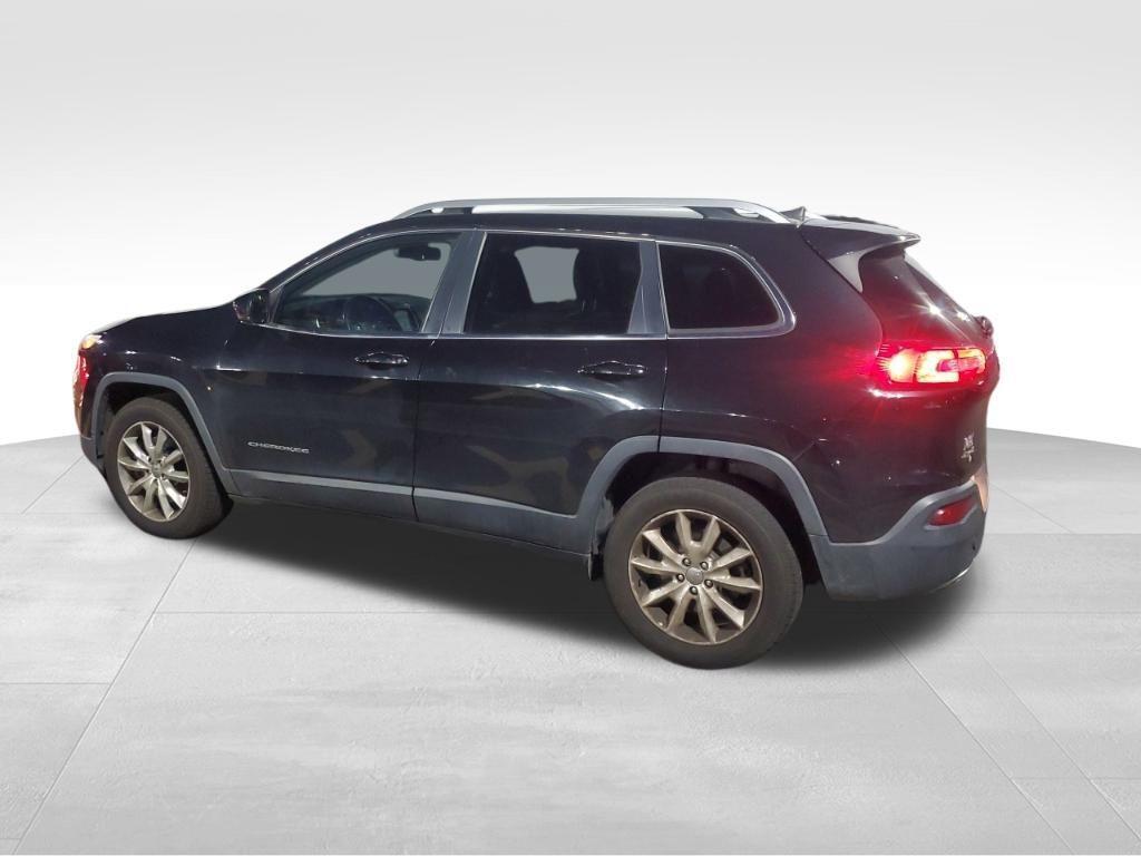 used 2016 Jeep Cherokee car, priced at $7,313
