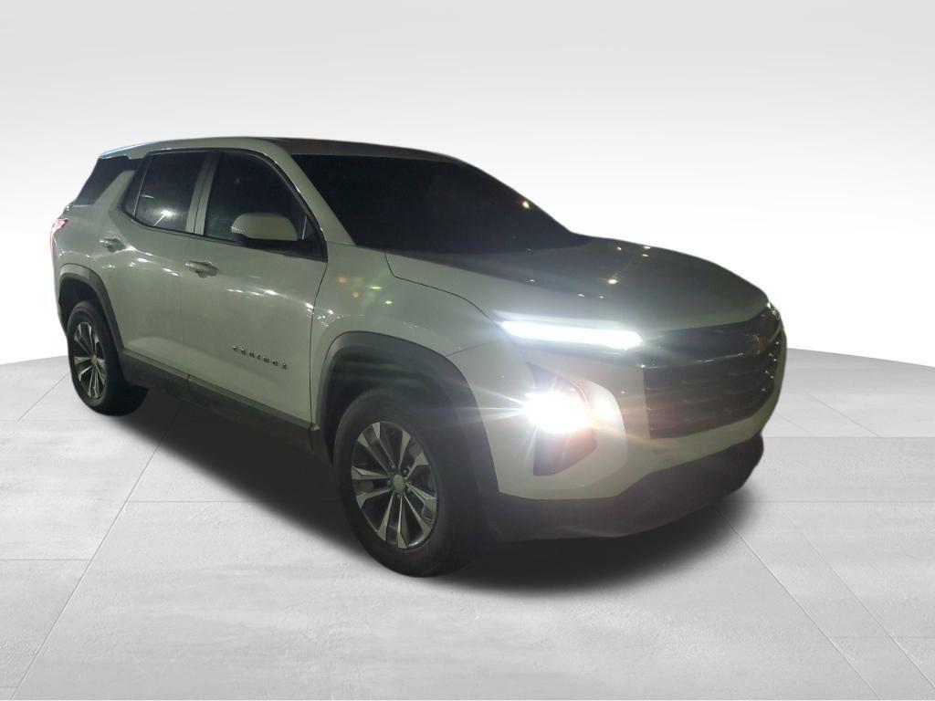 used 2025 Chevrolet Equinox car, priced at $25,001