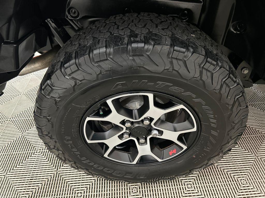 used 2022 Jeep Wrangler Unlimited car, priced at $32,651