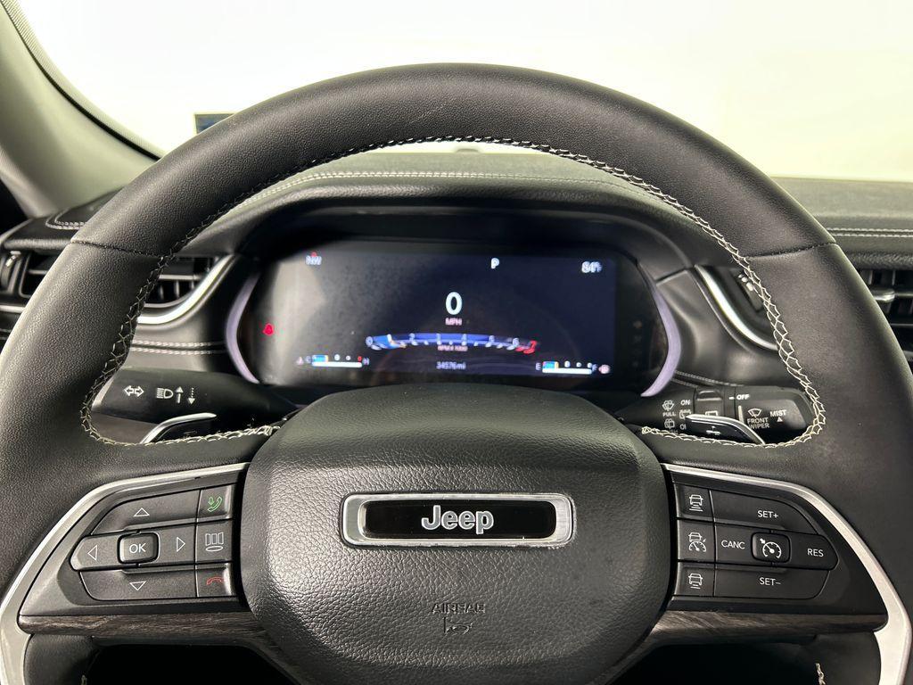 used 2023 Jeep Grand Cherokee car, priced at $32,234