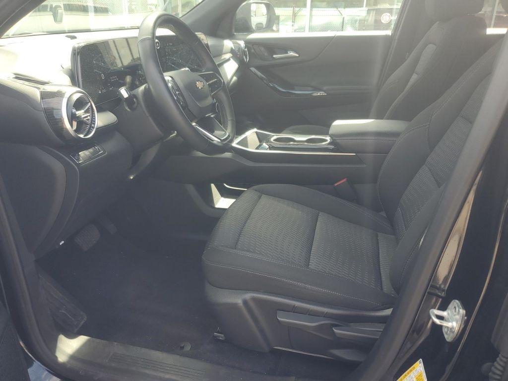 used 2025 Chevrolet Equinox car, priced at $31,191