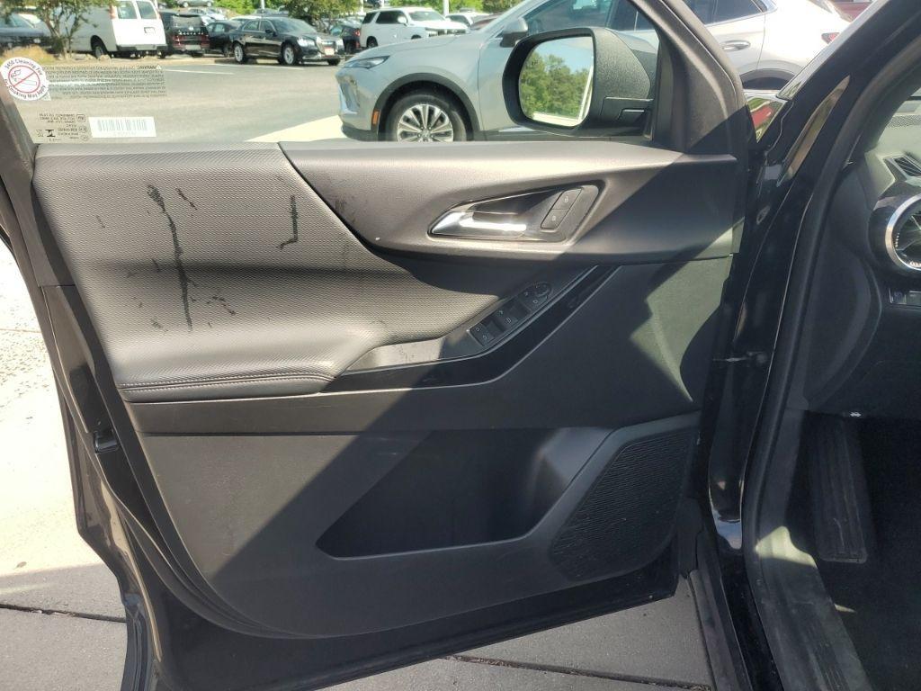 used 2025 Chevrolet Equinox car, priced at $31,191