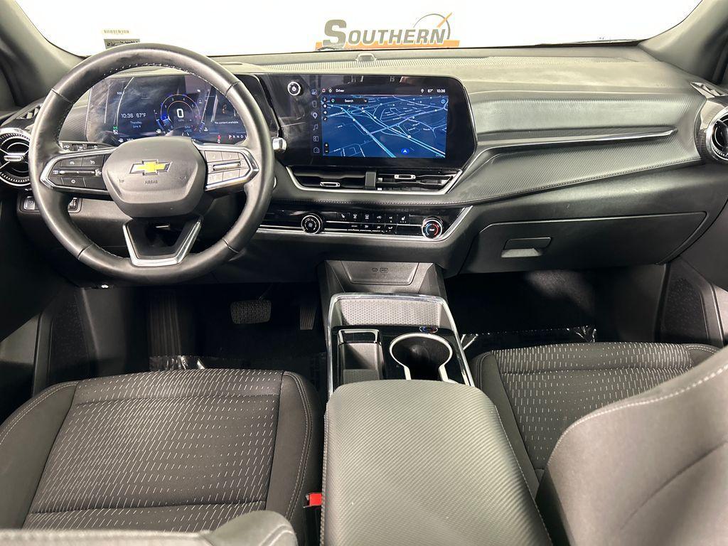 used 2025 Chevrolet Equinox car, priced at $29,216