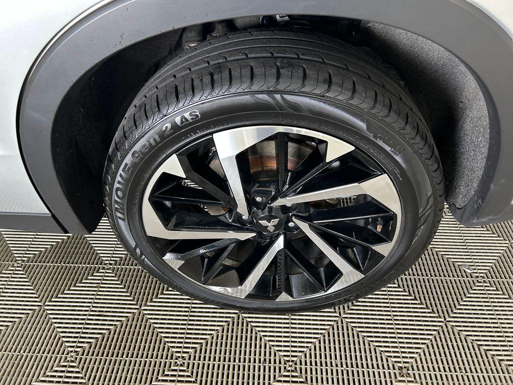used 2024 Mitsubishi Outlander car, priced at $23,801