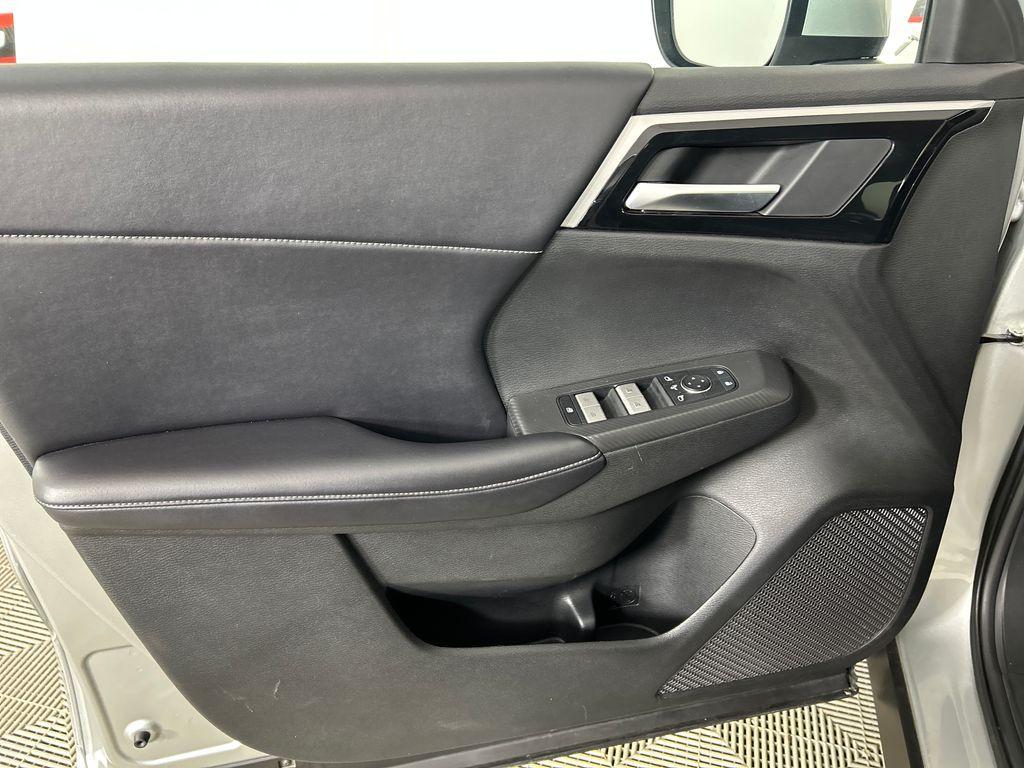 used 2024 Mitsubishi Outlander car, priced at $23,801