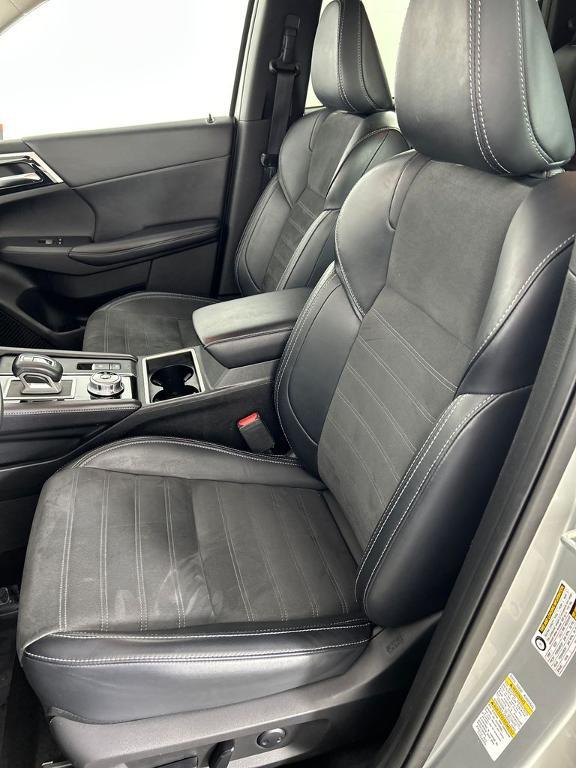 used 2024 Mitsubishi Outlander car, priced at $23,801