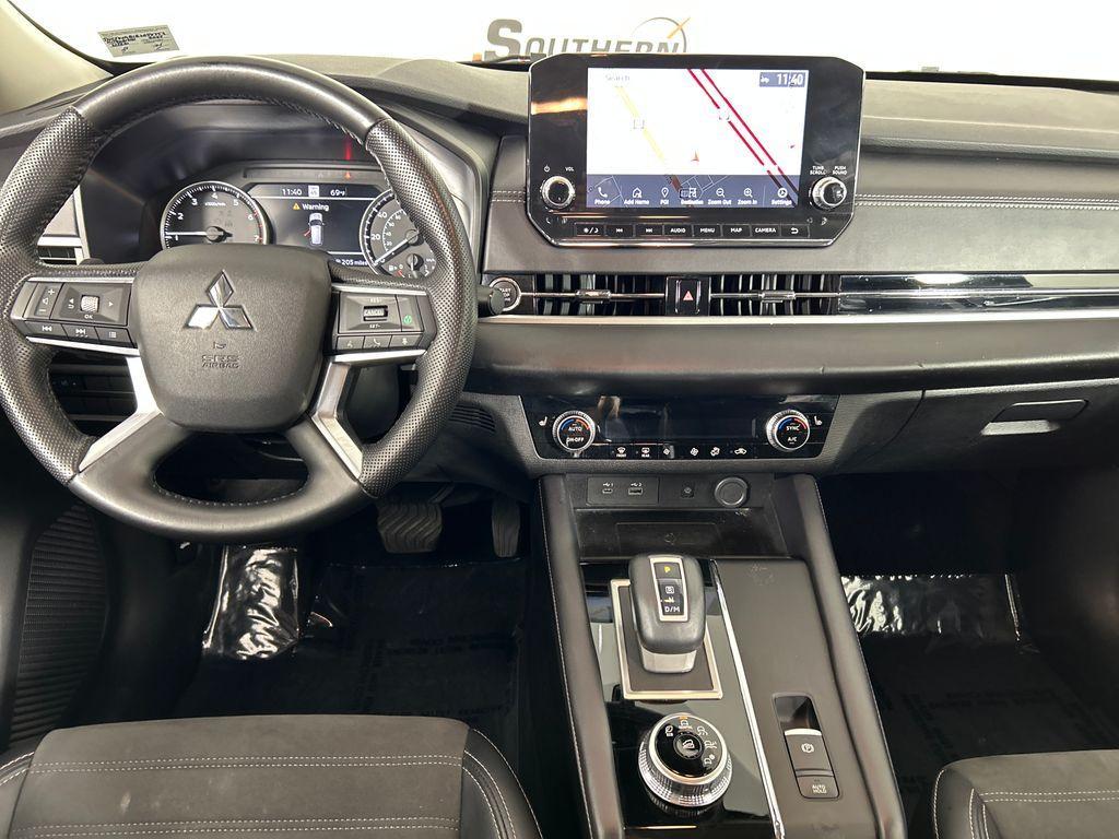 used 2024 Mitsubishi Outlander car, priced at $23,801