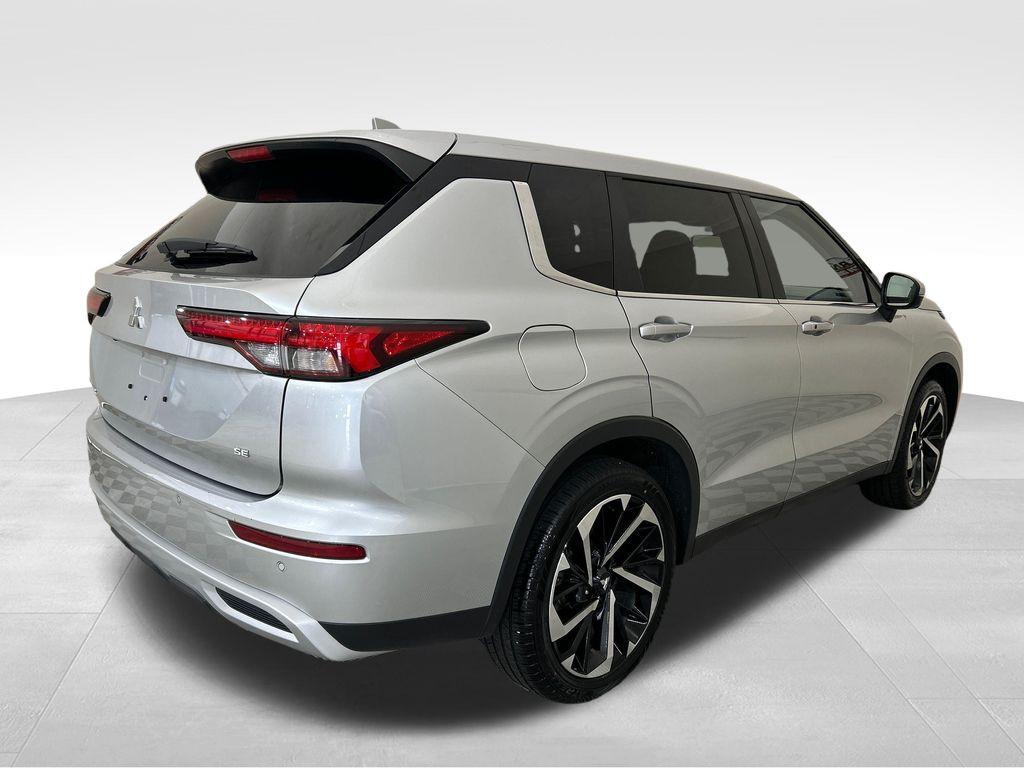 used 2024 Mitsubishi Outlander car, priced at $23,801