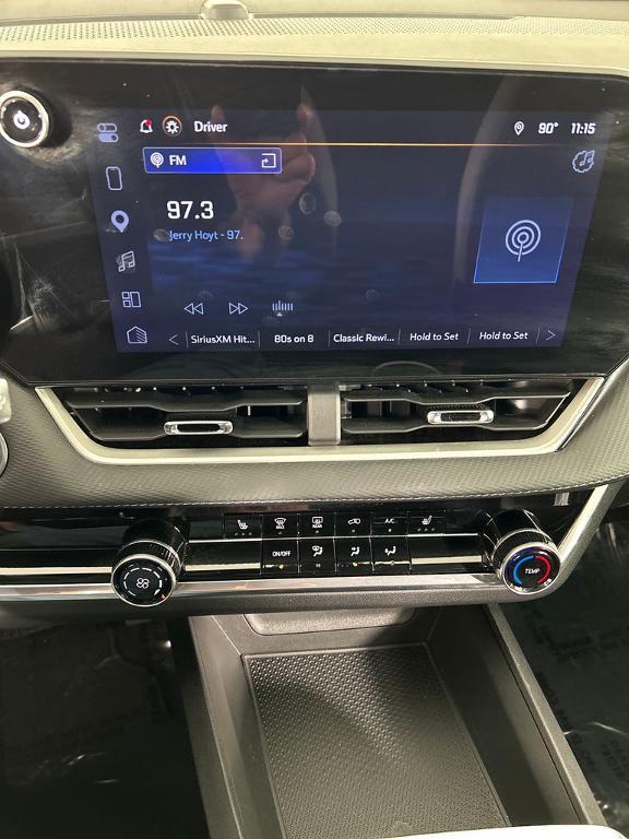 used 2025 Chevrolet Equinox car, priced at $30,039