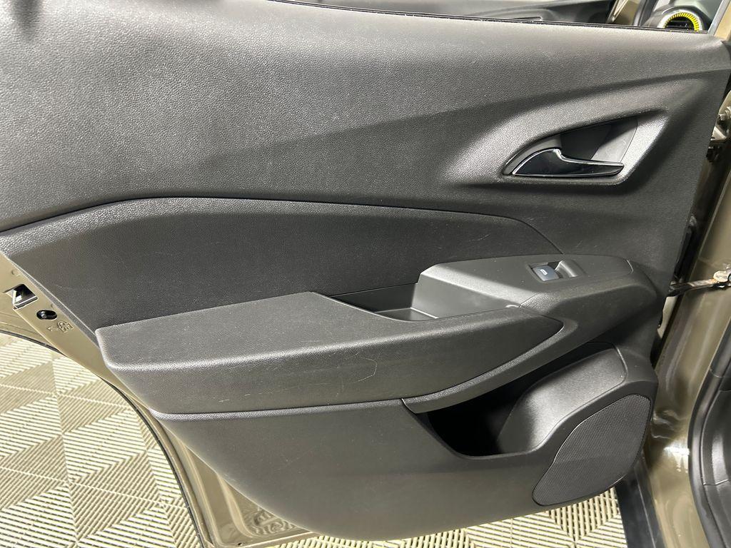 used 2024 Chevrolet Trax car, priced at $23,959