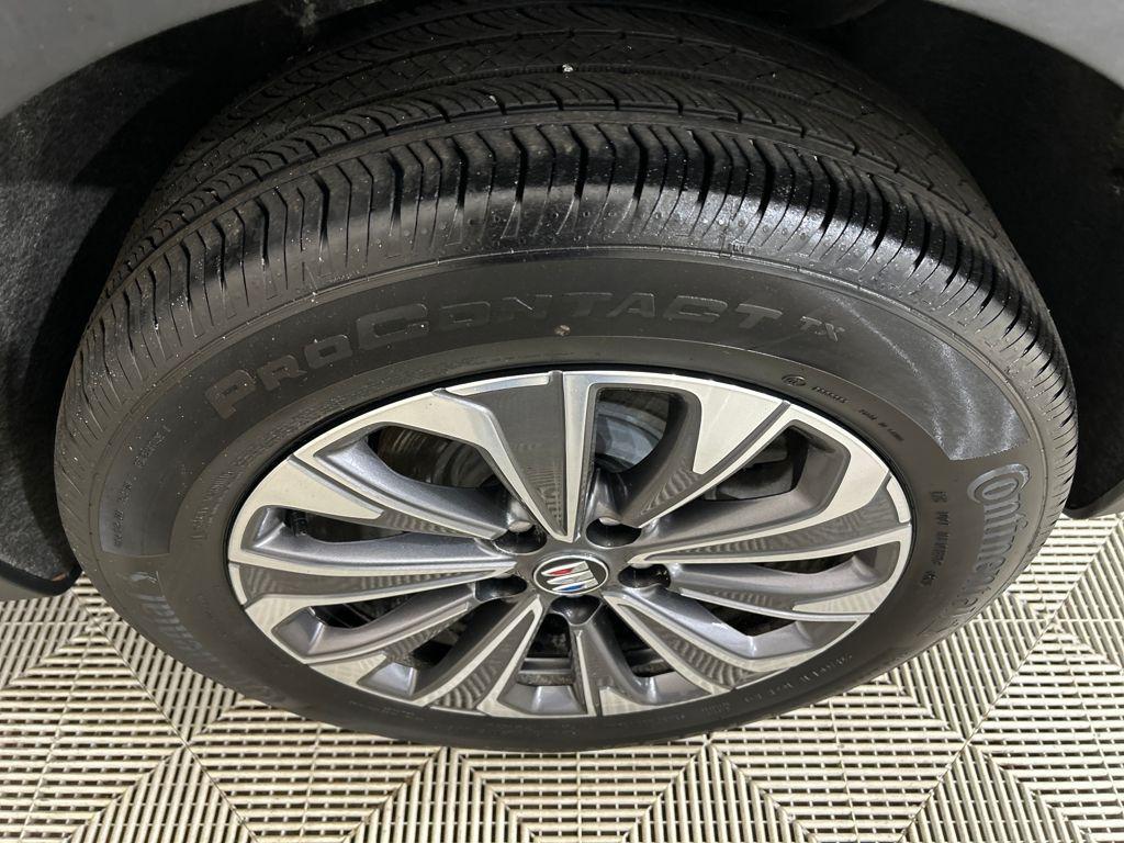 used 2025 Buick Envision car, priced at $28,689