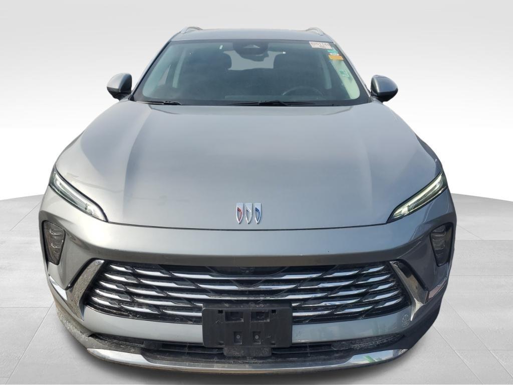 used 2025 Buick Envision car, priced at $30,378