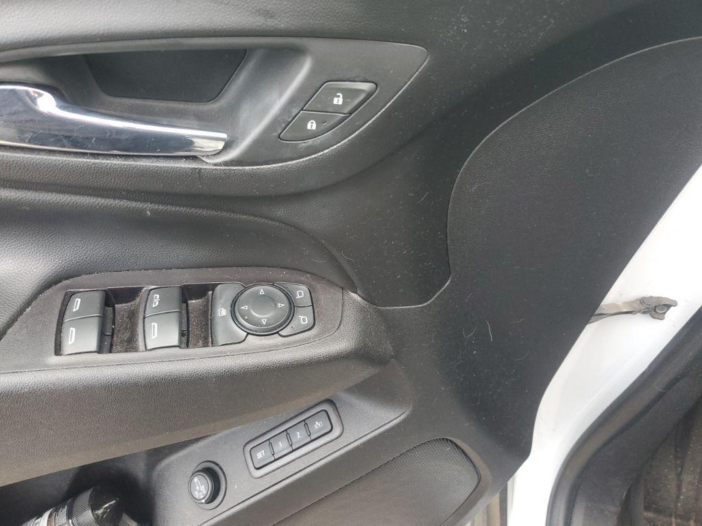 used 2020 Chevrolet Equinox car, priced at $14,885