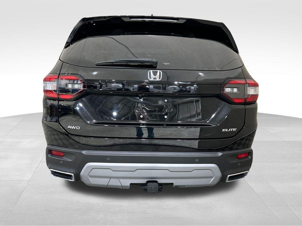 used 2025 Honda Pilot car, priced at $49,799