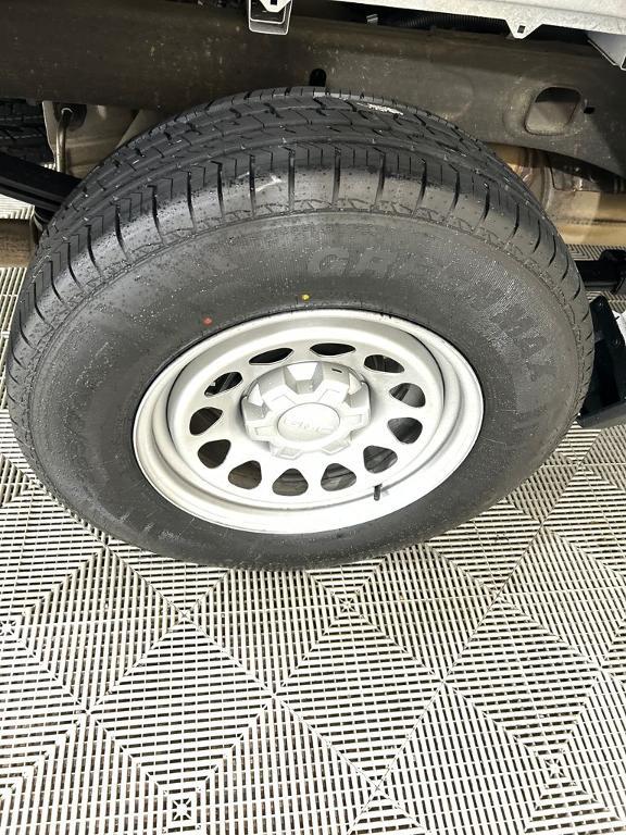 used 2023 GMC Sierra 1500 car, priced at $23,300