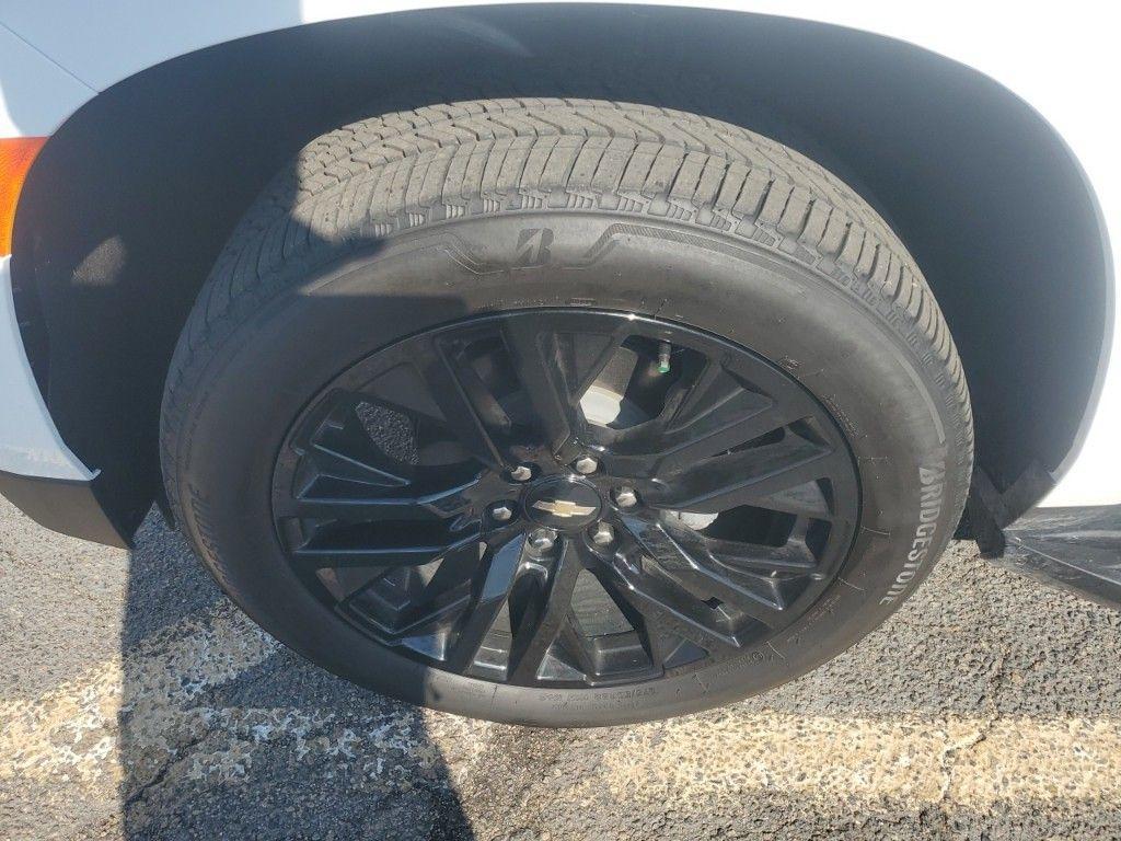 used 2024 Chevrolet Tahoe car, priced at $69,051