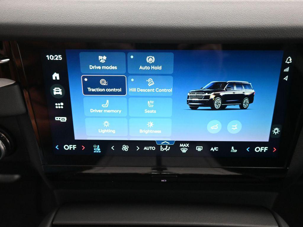 new 2026 Lincoln Navigator car, priced at $91,221